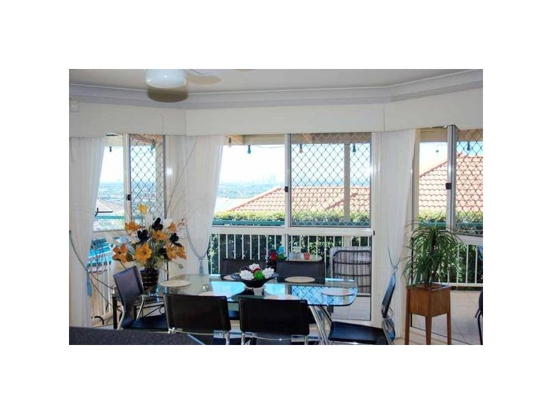 Highland Park QLD 4211