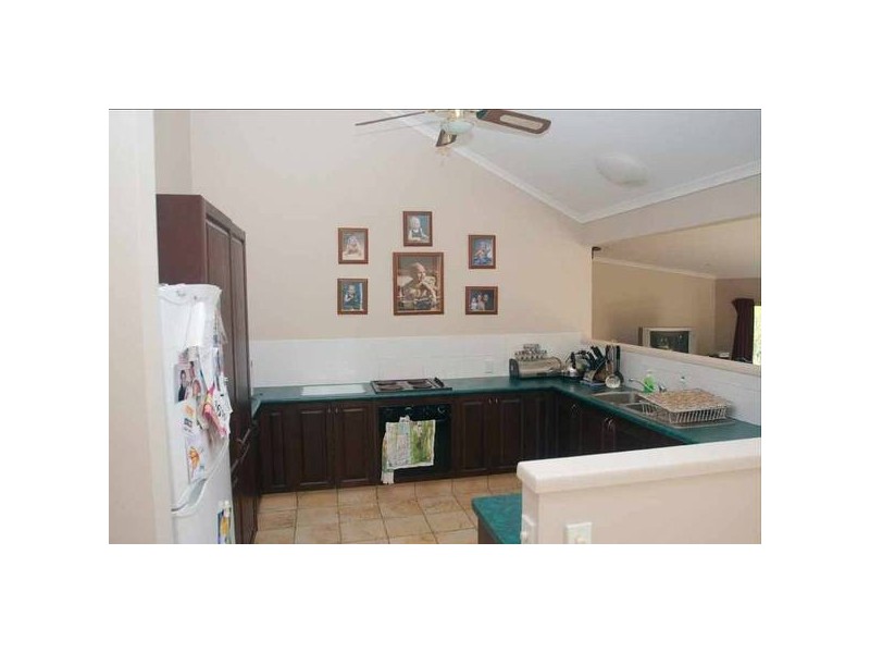 Highland Park QLD 4211