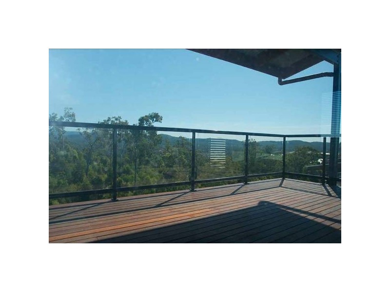 Highland Park QLD 4211