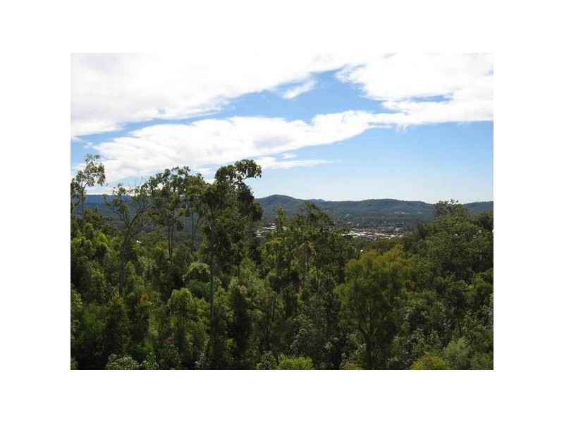 Highland Park QLD 4211