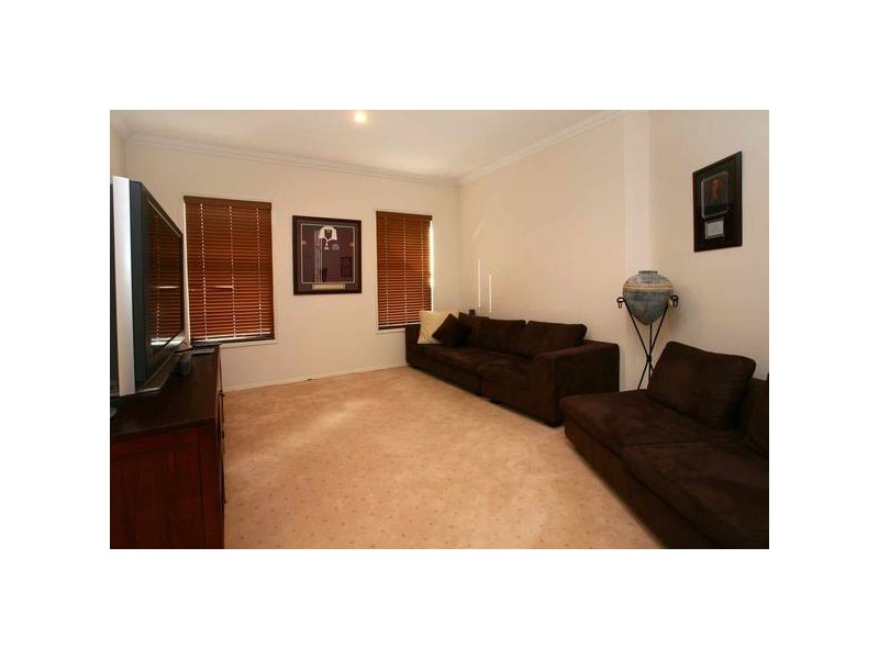 Maudsland QLD 4210