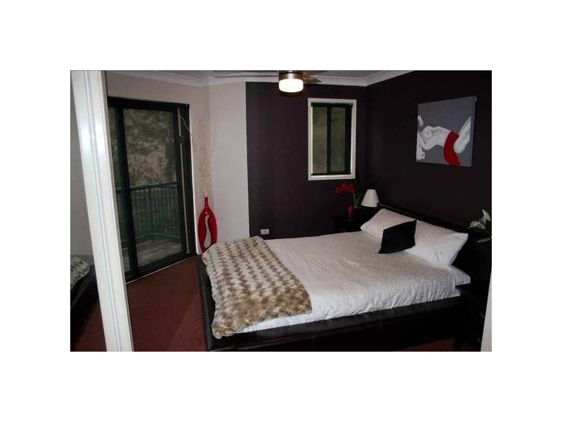 1/268 Napper Road, Arundel QLD 4214