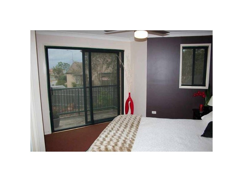 1/268 Napper Road, Arundel QLD 4214