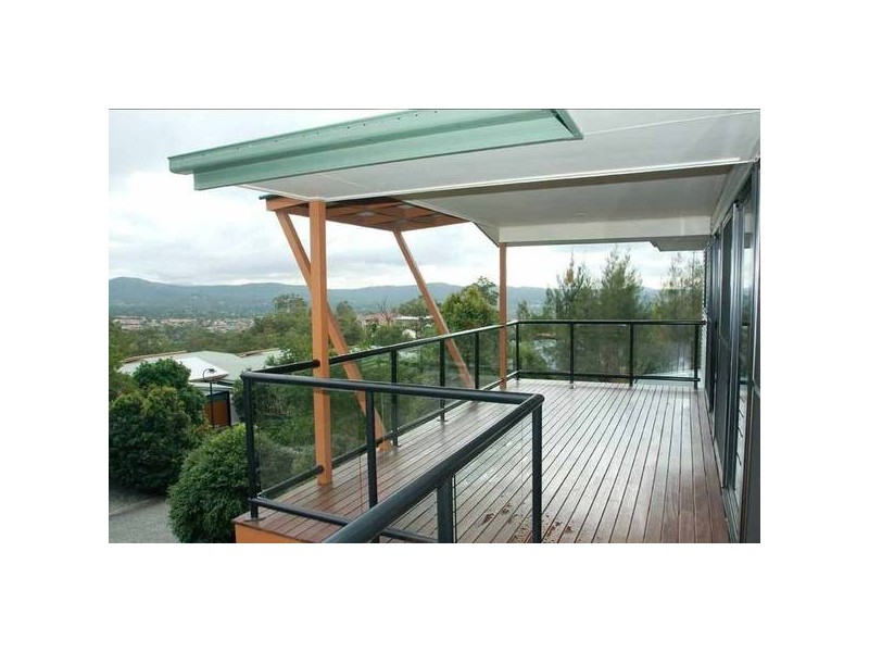 Highland Park QLD 4211