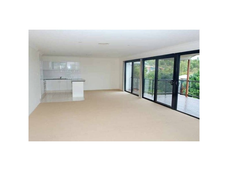 Highland Park QLD 4211