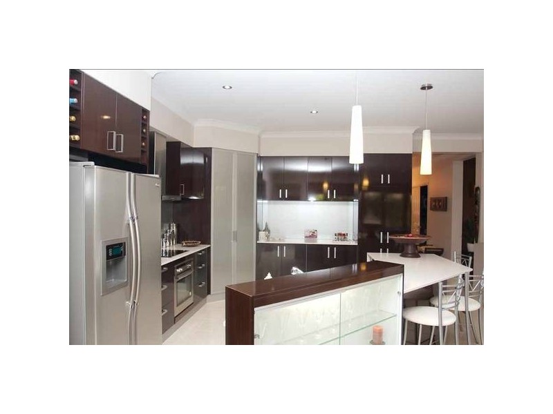 Highland Park QLD 4211