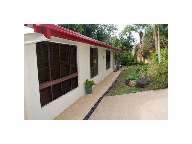 Highland Park QLD 4211