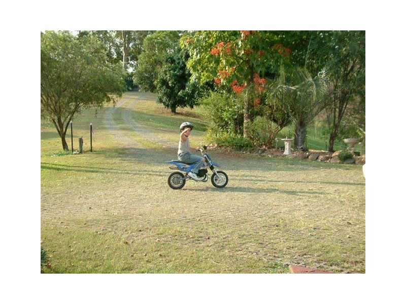 35 Arunta Drive, Mount Nathan QLD 4211