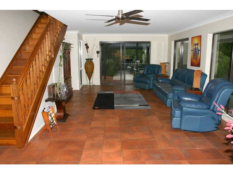 35 Arunta Drive, Mount Nathan QLD 4211