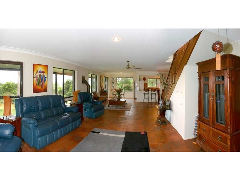 35 Arunta Drive, Mount Nathan QLD 4211