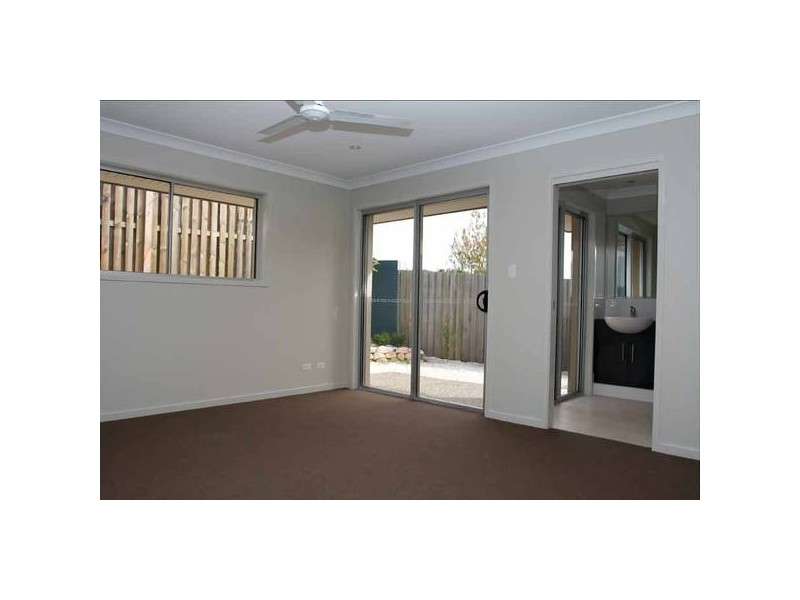 Highland Park QLD 4211