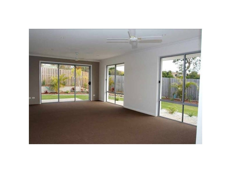 Highland Park QLD 4211