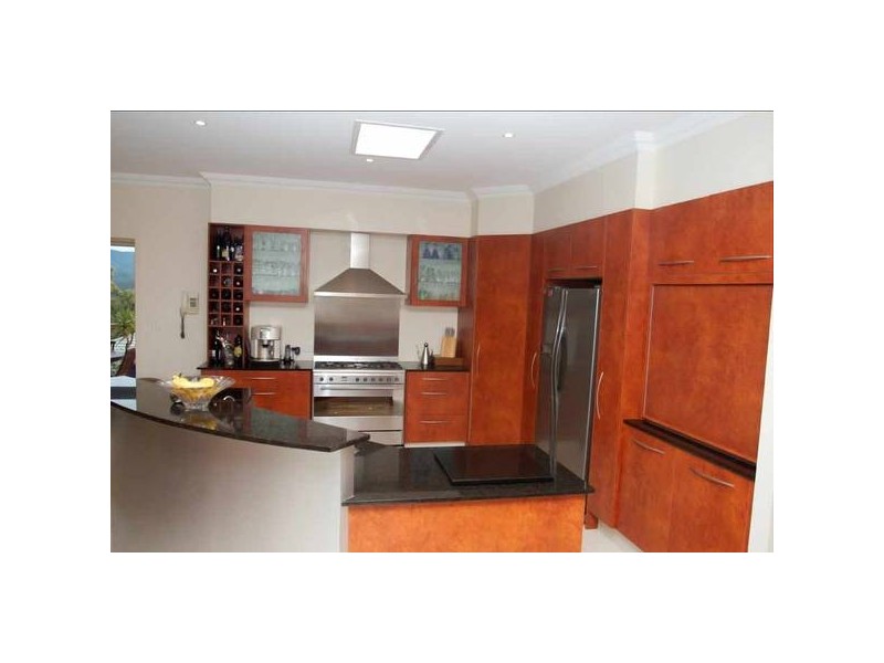 Highland Park QLD 4211