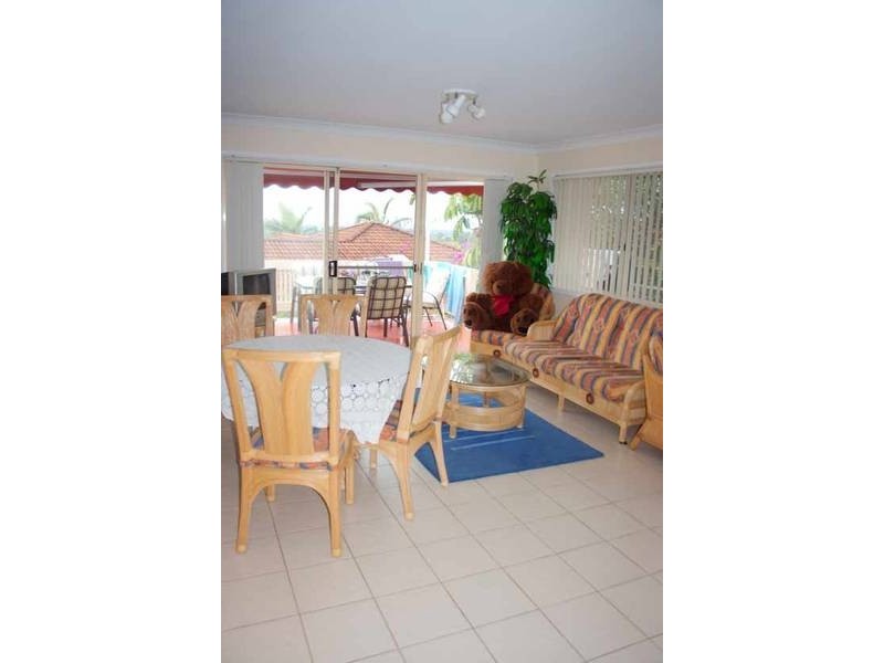 Highland Park QLD 4211