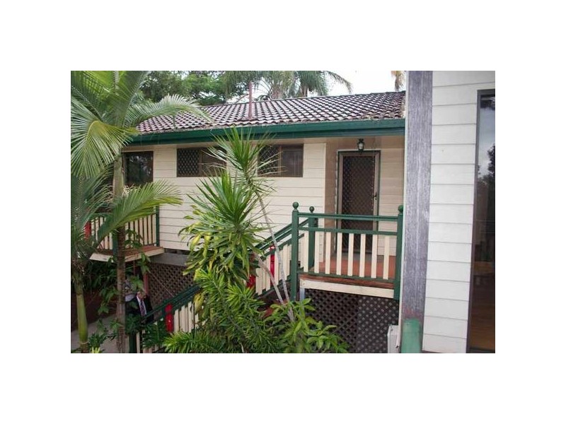 Highland Park QLD 4211