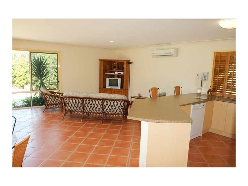2 Eden Park Court, Mount Nathan QLD 4211