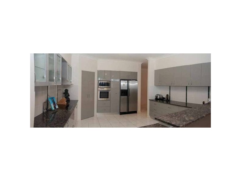 Highland Park QLD 4211