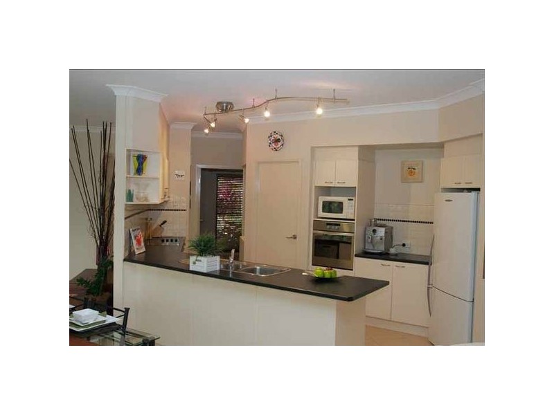 Highland Park QLD 4211