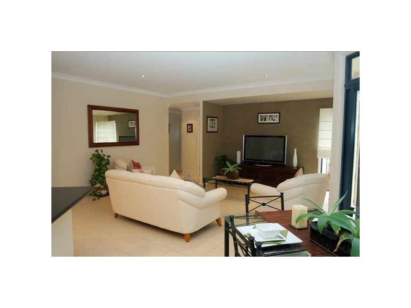 Highland Park QLD 4211