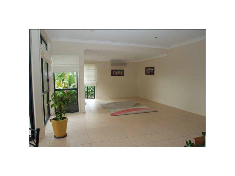 Highland Park QLD 4211