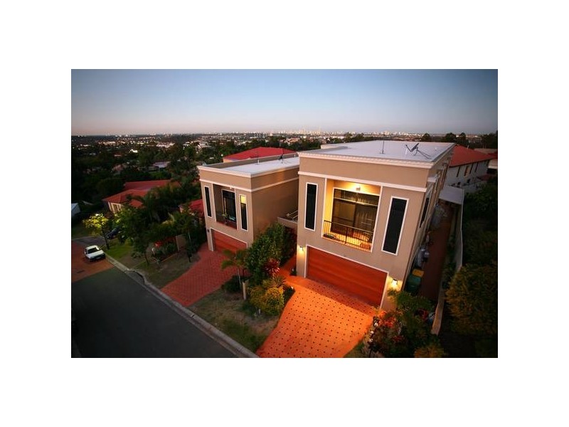 Highland Park QLD 4211