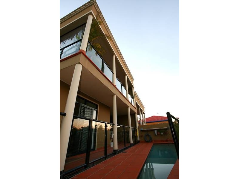 Highland Park QLD 4211