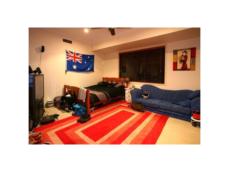 Highland Park QLD 4211