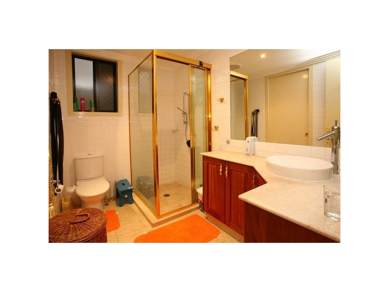 Highland Park QLD 4211