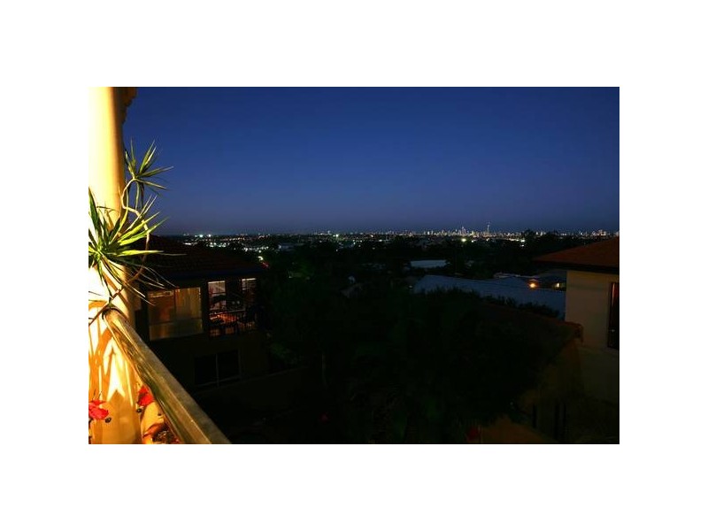 Highland Park QLD 4211