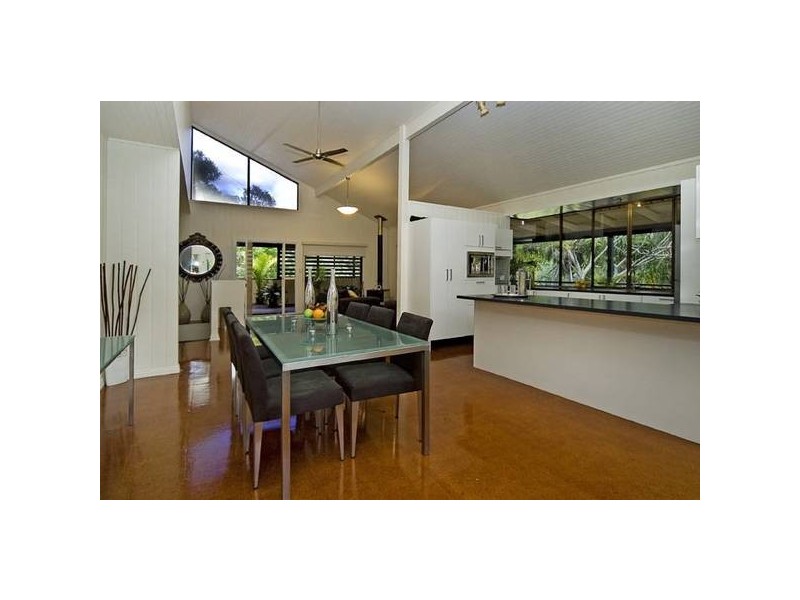 Wongawallan QLD 4210