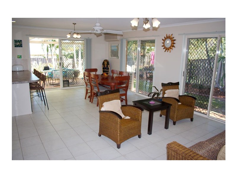 Pacific Pines QLD 4211