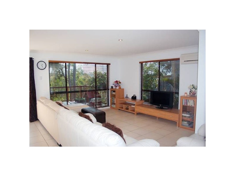 Highland Park QLD 4211