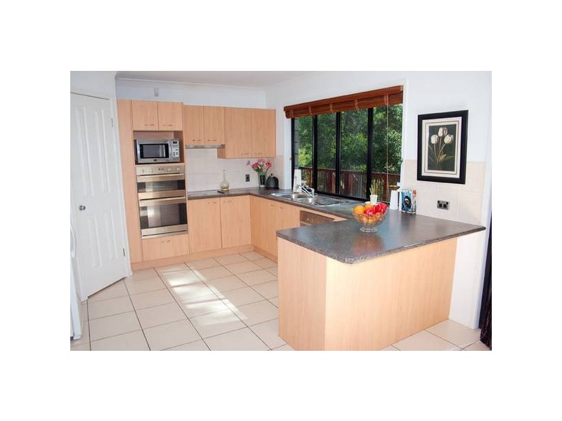 Highland Park QLD 4211