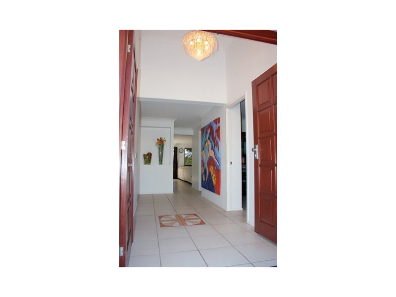 Highland Park QLD 4211