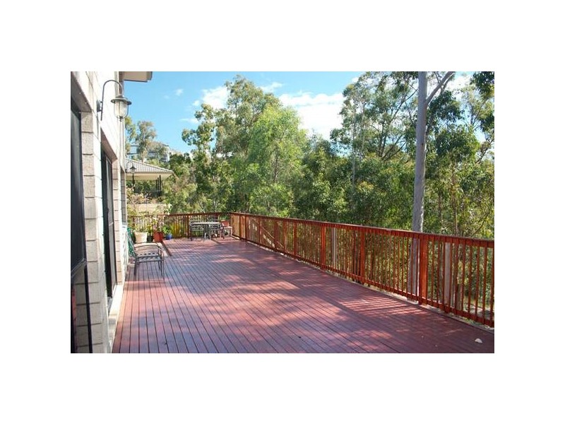 Highland Park QLD 4211