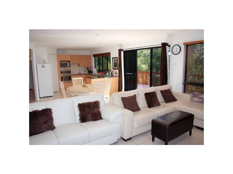 Highland Park QLD 4211