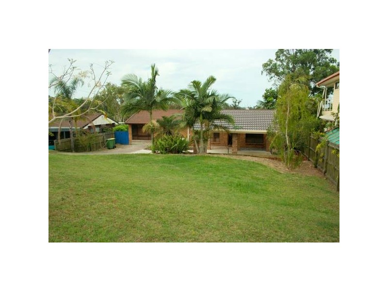 Highland Park QLD 4211