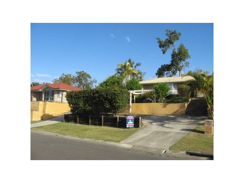 9 Lochinvar Court, Highland Park QLD 4211