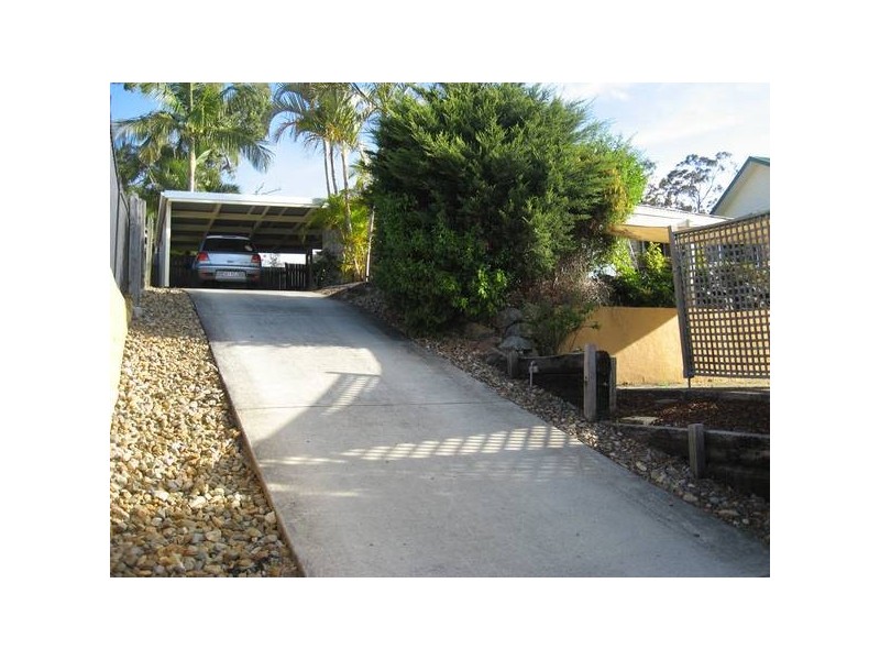 9 Lochinvar Court, Highland Park QLD 4211