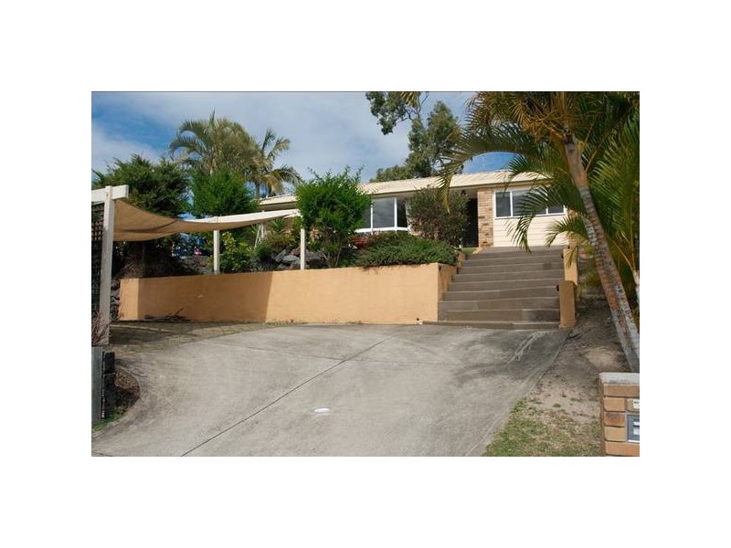 9 Lochinvar Court, Highland Park QLD 4211