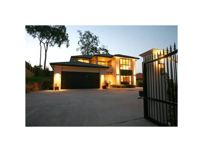 Highland Park QLD 4211