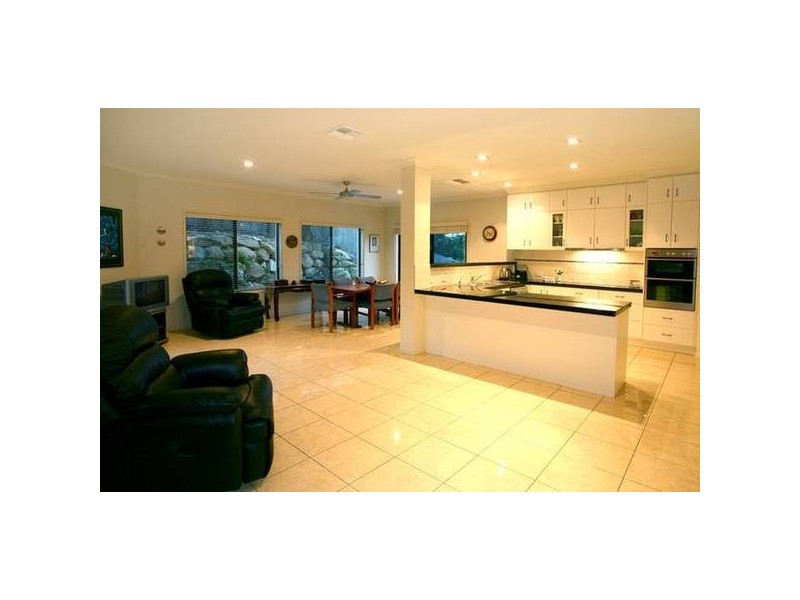 Highland Park QLD 4211