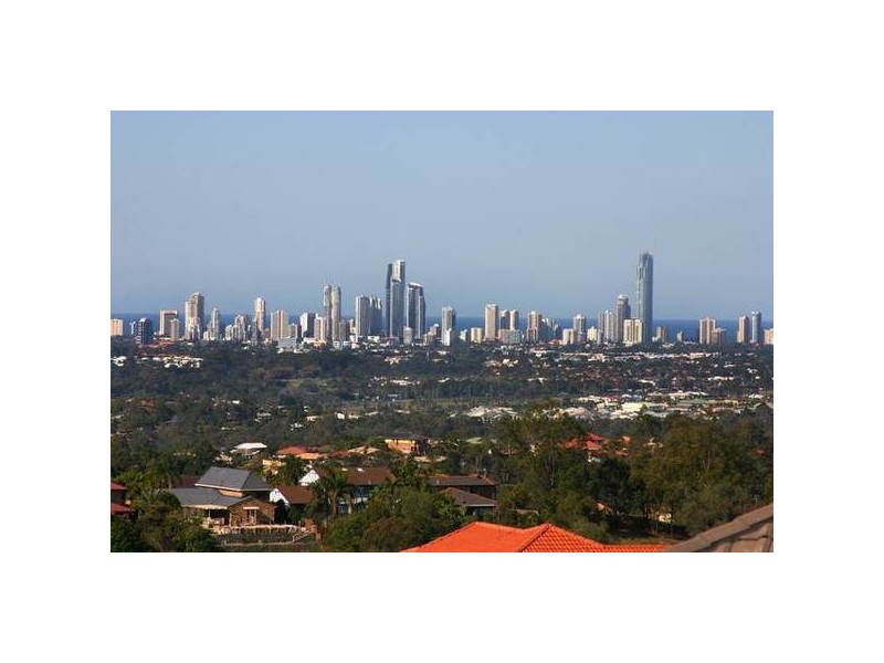 Highland Park QLD 4211