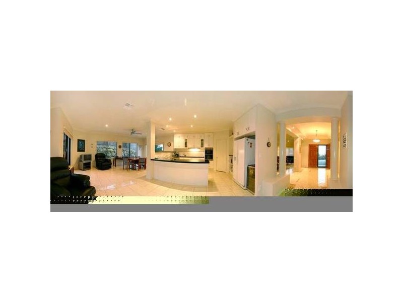 Highland Park QLD 4211