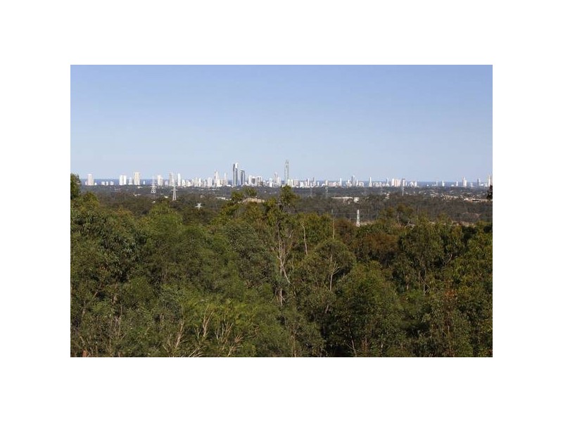 Gaven QLD 4211