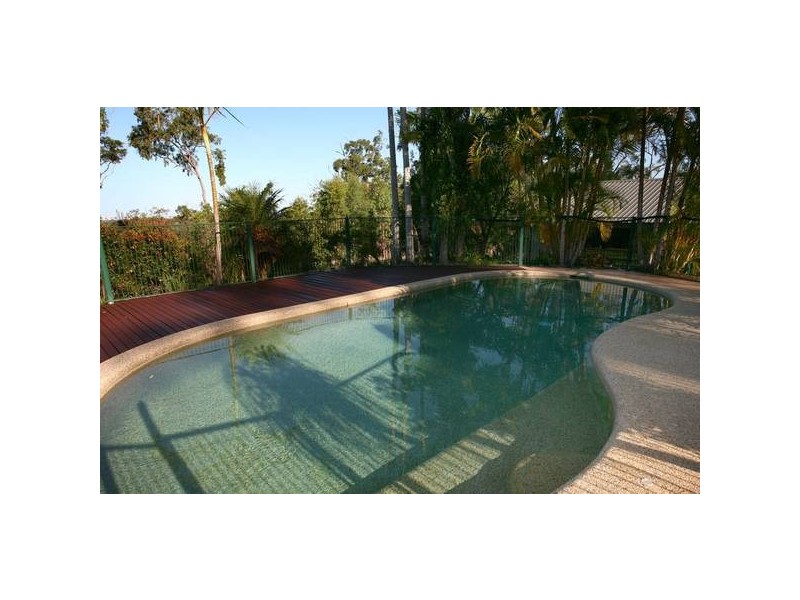 Gaven QLD 4211