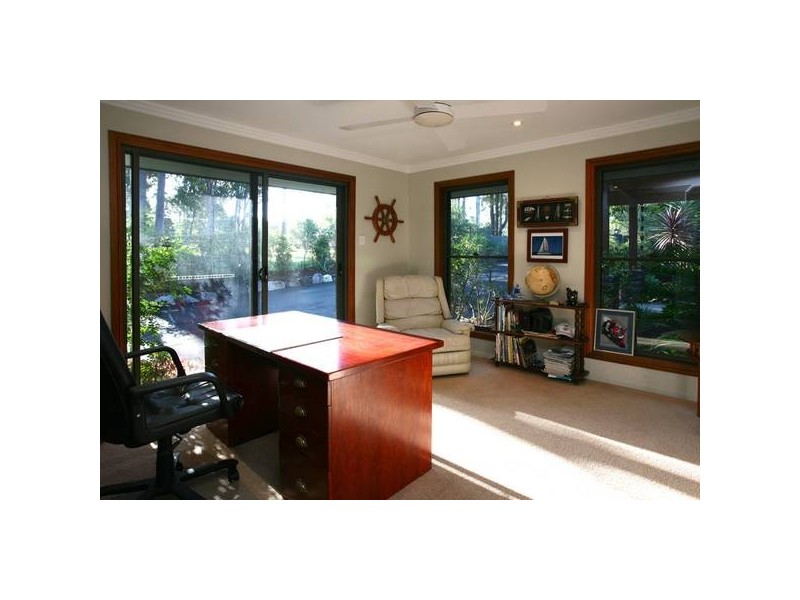 Gaven QLD 4211