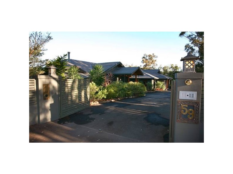 Gaven QLD 4211