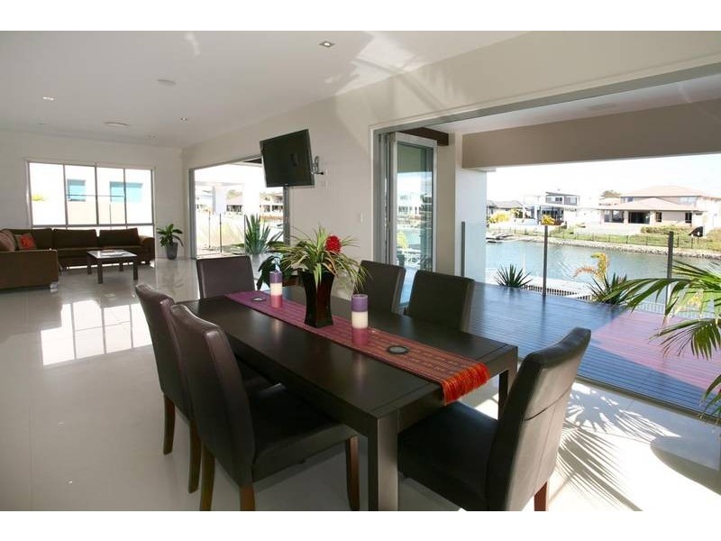 55 Southaven Drive, Helensvale QLD 4212