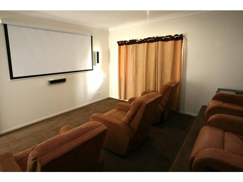 55 Southaven Drive, Helensvale QLD 4212